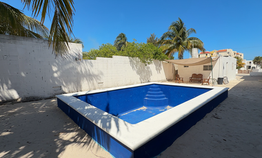 CASA EN VENTA MERIDA, PLAYA CHICXULUB, 2DA FILA, ENTREGA INMEDIATA.
