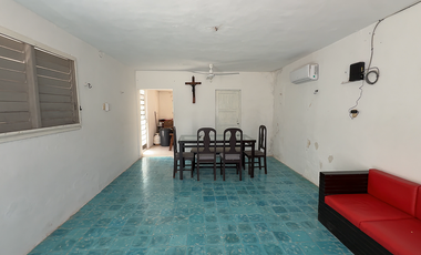 CASA EN VENTA MERIDA, PLAYA CHICXULUB, 2DA FILA, ENTREGA INMEDIATA.