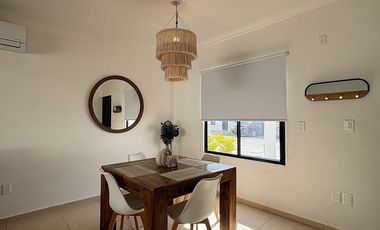 CASA EN RENTA MERIDA, CONKAL, PRIVADA IDILIA, AMUEBLADA, DISPONIBLE.