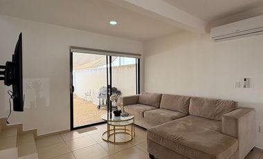 CASA EN RENTA MERIDA, CONKAL, PRIVADA IDILIA, AMUEBLADA, DISPONIBLE.