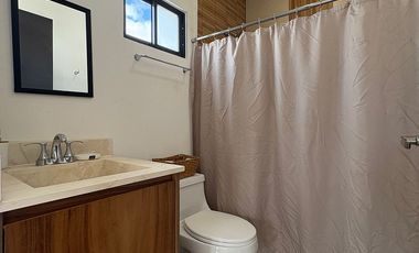 CASA EN RENTA MERIDA, CONKAL, PRIVADA IDILIA, AMUEBLADA, DISPONIBLE.