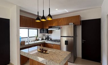 CASA EN RENTA MERIDA, CONKAL, PRIVADA IDILIA, AMUEBLADA, DISPONIBLE.