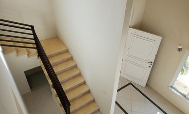 CASA EN RENTA  3 REC CON ALBERCA PRIVADA EN PLAYA DEL CARMEN