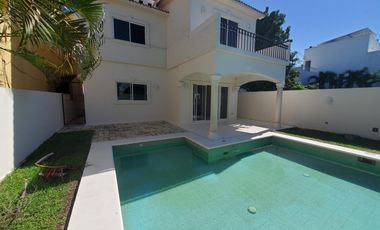 CASA EN RENTA  3 REC CON ALBERCA PRIVADA EN PLAYA DEL CARMEN