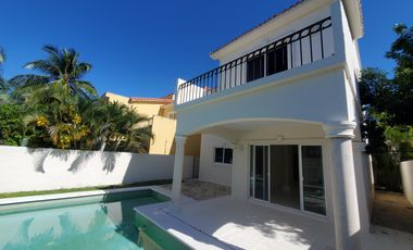 CASA EN RENTA  3 REC CON ALBERCA PRIVADA EN PLAYA DEL CARMEN