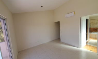 CASA EN RENTA  3 REC CON ALBERCA PRIVADA EN PLAYA DEL CARMEN