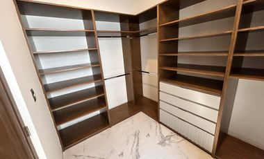 Lomas de Molino III CASA en RENTA, tres recámaras con baño y vestidor. La Campiña, Gran Jardín