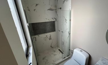 Lomas de Molino III CASA en RENTA, tres recámaras con baño y vestidor. La Campiña, Gran Jardín