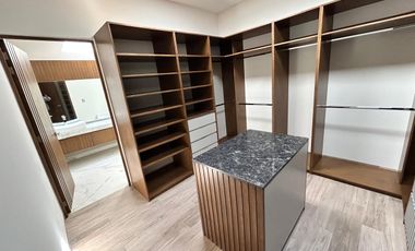 Lomas de Molino III CASA en RENTA, tres recámaras con baño y vestidor. La Campiña, Gran Jardín