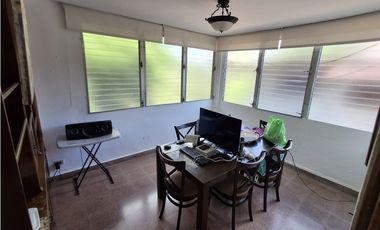 CASA A LA VENTA CLUB X BETANIA