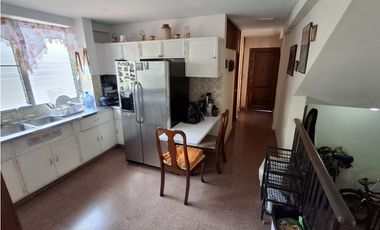 CASA A LA VENTA CLUB X BETANIA