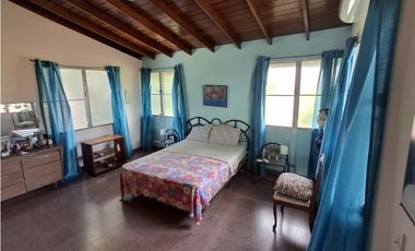 CASA A LA VENTA CLUB X BETANIA