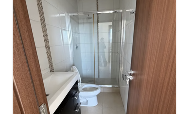 CONDADO DEL REY / KINGS PARK / 97M / 2 HABITACION / BALCON