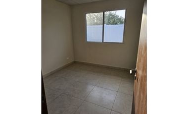 Casa en alquiler en Versalles del Oeste, La Chorrera (AR)