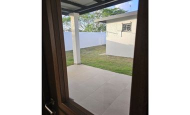Casa en alquiler en Versalles del Oeste, La Chorrera (AR)