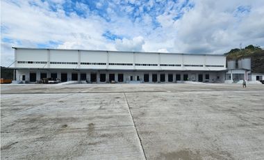 Alquiler de Galera de 2.200 mts en Parque Centenario
