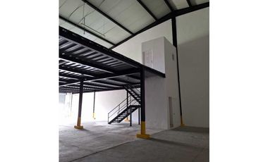 Venta de Galera de 1,050 metros en Parque Industrial Las Américas