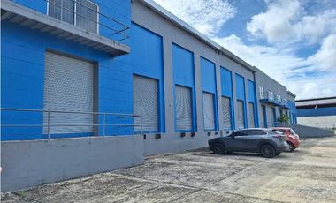 Venta de Galera de 1,050 metros en Parque Industrial Las Américas