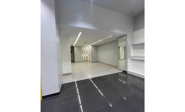 Alquiler de local de 577 metros en Los  Andes Mall