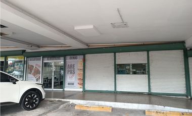 Alquiler o venta de local de 100 mts en Ph Central Park/ 12 de Octubre