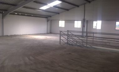 Venta de Galera de 1.050 metros en Parque Industrial Las Américas