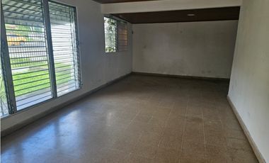 SE ALQUILA CASA EN SAN MIGUELITO