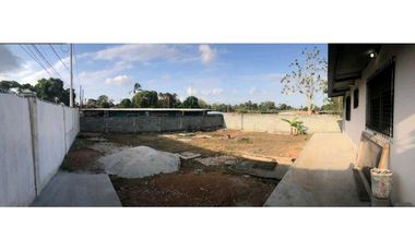 Casa cerca a la Vía La Mitra y Autopista Panamericana La Chorrera