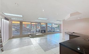 Alquiler de local comercial en Avenida Simon Bolivar