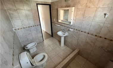 DEPARTAMENTO 1 DOR - 1ER PISO POR ESCALERA- ROCA 1220