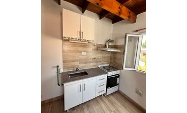 DEPARTAMENTO 1 DOR - 1ER PISO POR ESCALERA- ROCA 1220