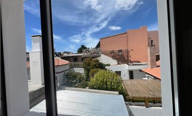 DEPARTAMENTO 1 DOR - 1ER PISO POR ESCALERA- ROCA 1220