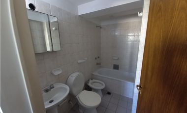 Departamento 1 Dormitorio con Balcón Frente a Plaza de Godoy Cruz