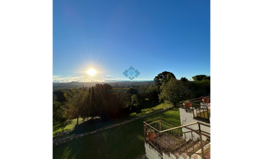 VENTA - RESIDENCIA DE JERARQUA - ASCOCHINGA, CÓRDOBA