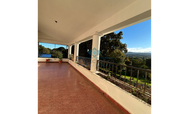 VENTA - RESIDENCIA DE JERARQUA - ASCOCHINGA, CÓRDOBA