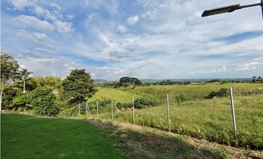 Casa campestre independiente para arriendo en Tres Puertas, Pereira!!