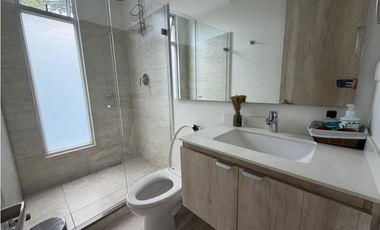 CASA EN CONJUNTO CERRADO RODEADA DE VERDE
