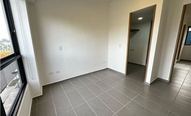 Se Arrienda Casa en Conjunto Cerrado - Sector Via Tebaida