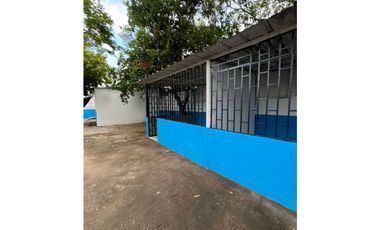 SE ARRIENDA CASA COMERCIAL PLAZA ALFONSO LOPEZ