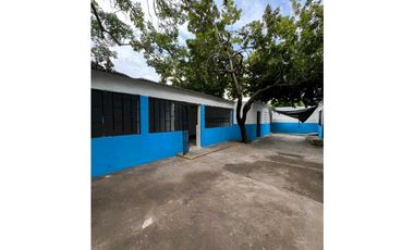 SE ARRIENDA CASA COMERCIAL PLAZA ALFONSO LOPEZ