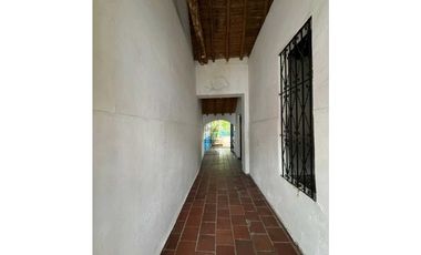 SE ARRIENDA CASA COMERCIAL PLAZA ALFONSO LOPEZ