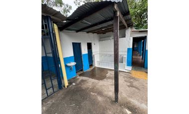 SE ARRIENDA CASA COMERCIAL PLAZA ALFONSO LOPEZ