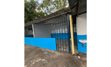 SE ARRIENDA CASA COMERCIAL PLAZA ALFONSO LOPEZ