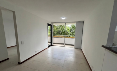Se Arrienda Apartaestudio en Plaza Oviedo, el Poblado