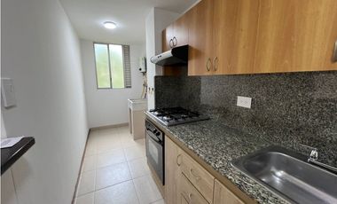 Se Arrienda Apartaestudio en Plaza Oviedo, el Poblado