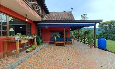 Casa en Arriendo Loma del Escobero Envigado