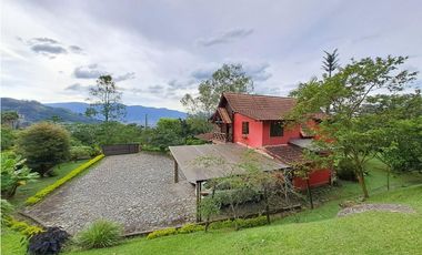 Casa en Arriendo Loma del Escobero Envigado