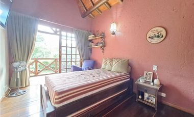 Casa en Arriendo Loma del Escobero Envigado