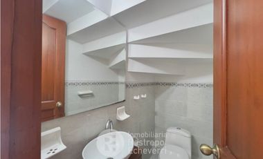 Casa en conjunto en arriendo. Sector San Marcel. Manizales.