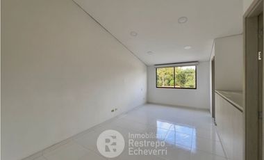 Casa en conjunto en arriendo. Sector San Marcel. Manizales.
