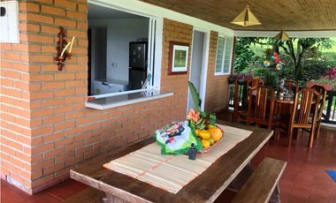 VENDO FINCA ENTRE FILANDIA Y QUIMBAYA